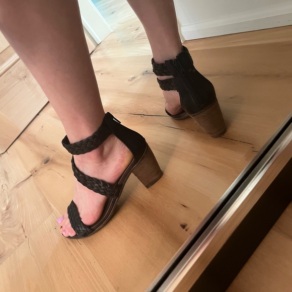 Browns - Black Leather Sandals - Picture 2 of 9